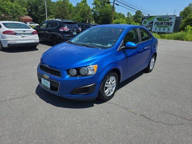 2016 Chevrolet Sonic LT FWD photo