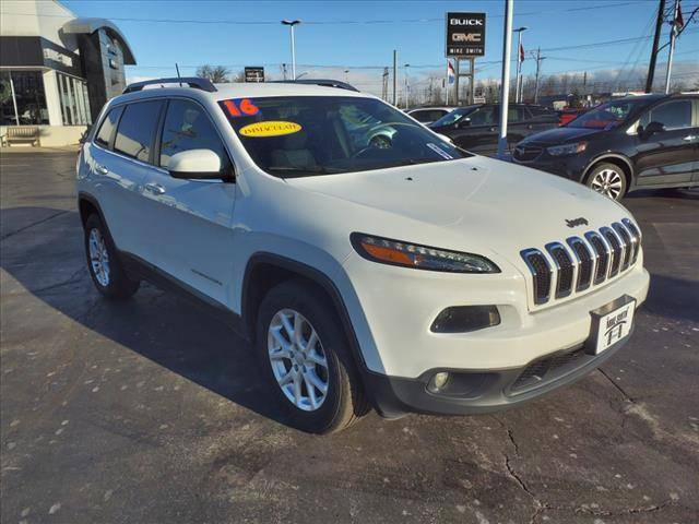 2016 Jeep Cherokee Latitude 4WD photo