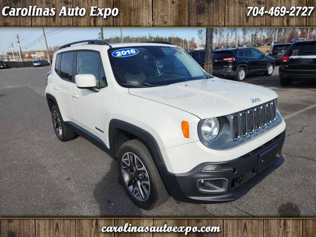 2016 Jeep Renegade Latitude 4WD photo