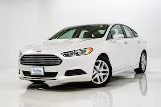 2016 Ford Fusion SE FWD photo