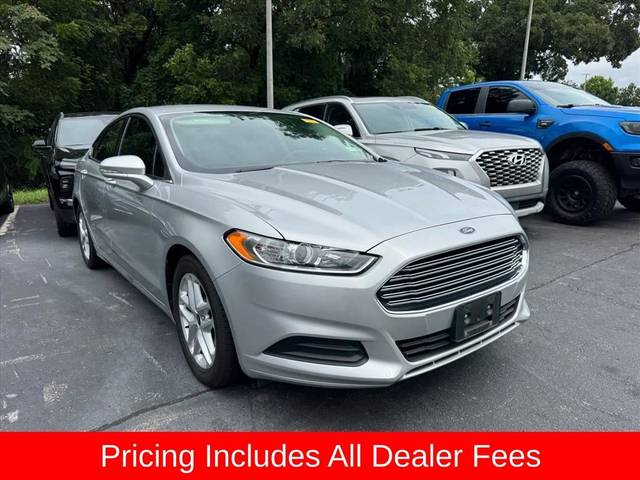 2016 Ford Fusion SE FWD photo