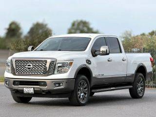 2016 Nissan Titan XD Platinum Reserve RWD photo