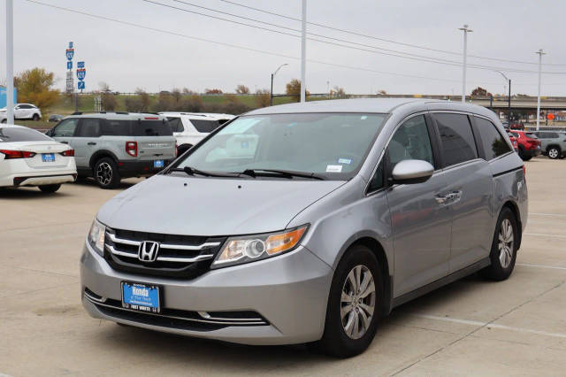 2016 Honda Odyssey SE FWD photo