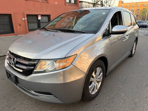 2016 Honda Odyssey SE FWD photo