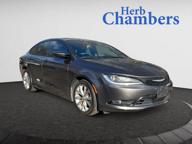 2015 Chrysler 200 S FWD photo