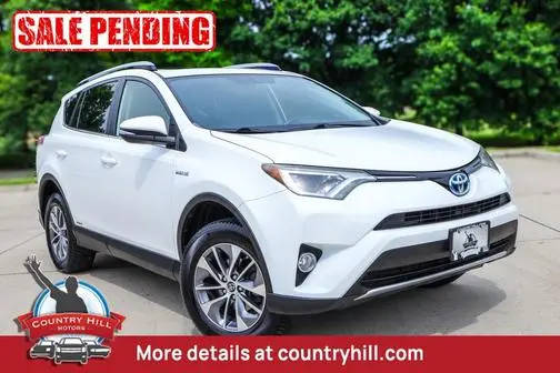 2016 Toyota RAV4 XLE AWD photo