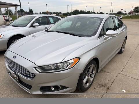 2015 Ford Fusion SE FWD photo
