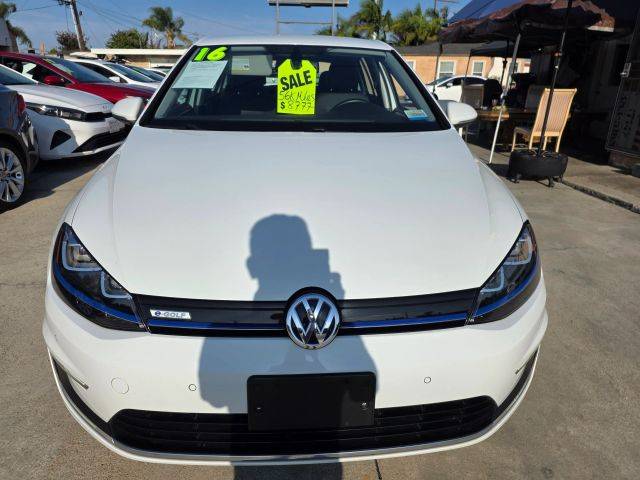 2016 Volkswagen e-Golf SEL Premium FWD photo