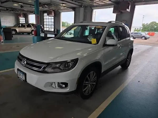 2016 Volkswagen Tiguan SE AWD photo