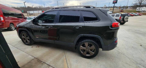 2016 Jeep Cherokee Latitude FWD photo