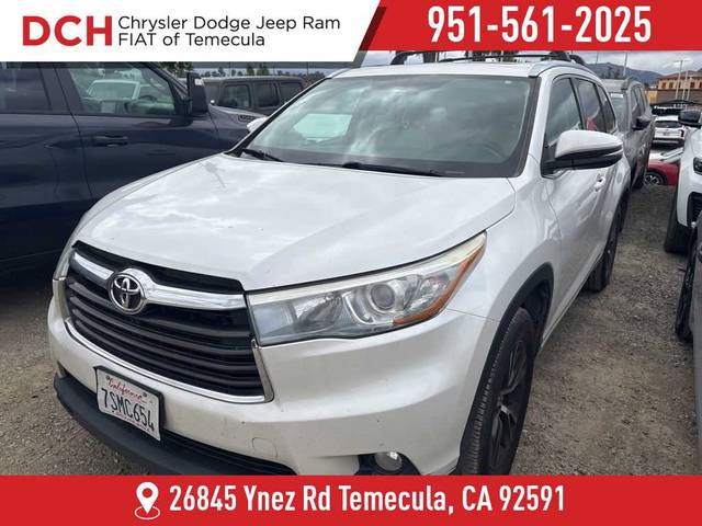 2016 Toyota Highlander XLE FWD photo