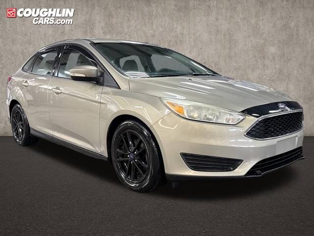 2016 Ford Focus SE FWD photo