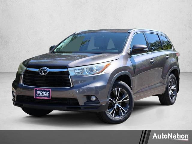 2016 Toyota Highlander XLE AWD photo