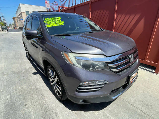 2016 Honda Pilot Touring FWD photo
