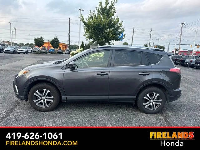2016 Toyota RAV4 LE AWD photo