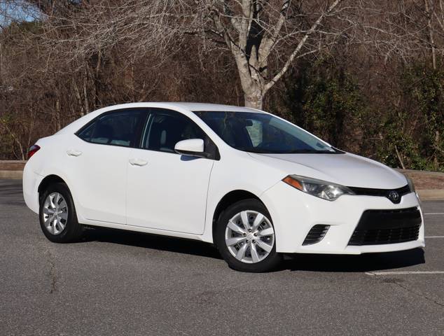 2015 Toyota Corolla LE FWD photo