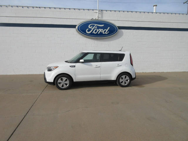 2016 Kia Soul Base FWD photo