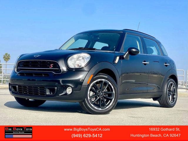 2016 MINI Countryman S FWD photo