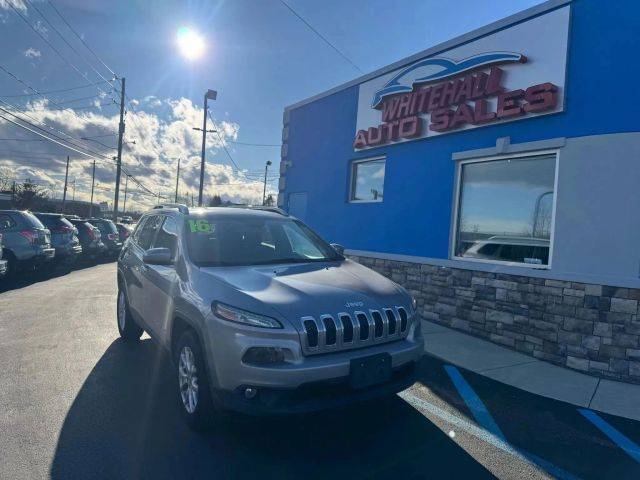 2016 Jeep Cherokee Latitude 4WD photo