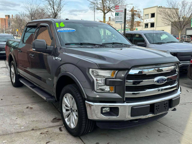 2016 Ford F-150 Lariat 4WD photo