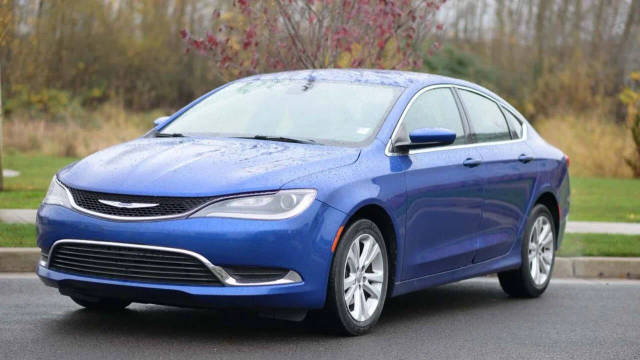 2016 Chrysler 200 Limited FWD photo