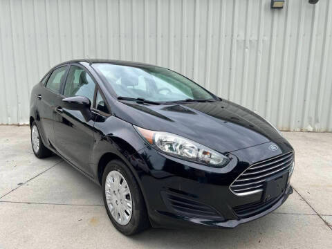 2016 Ford Fiesta S FWD photo