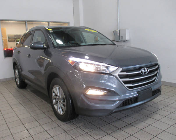 2016 Hyundai Tucson SE AWD photo