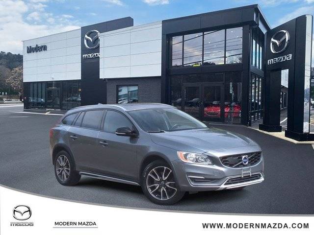 2016 Volvo V60 Cross Country T5 AWD photo