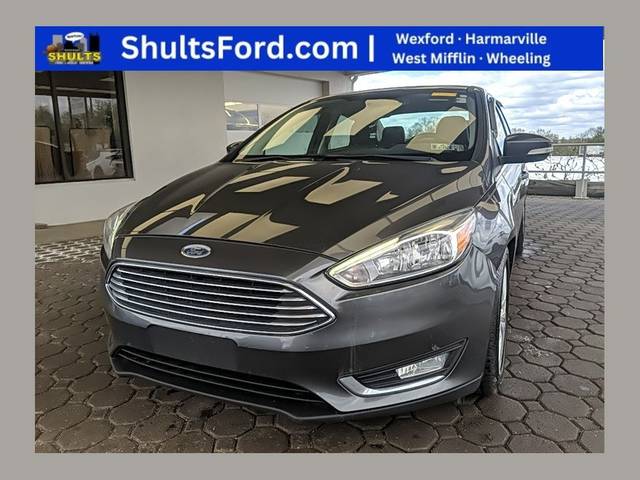 2016 Ford Focus Titanium FWD photo
