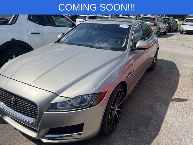 2016 Jaguar XF 35t Premium RWD photo