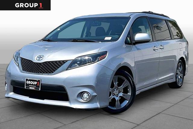 2016 Toyota Sienna SE FWD photo