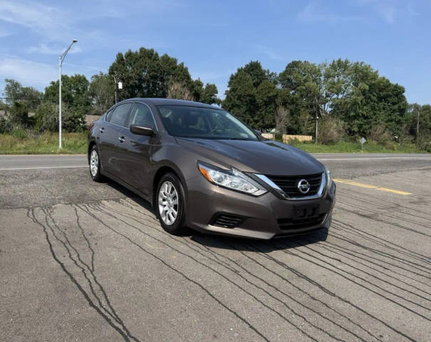 2016 Nissan Altima 2.5 S FWD photo