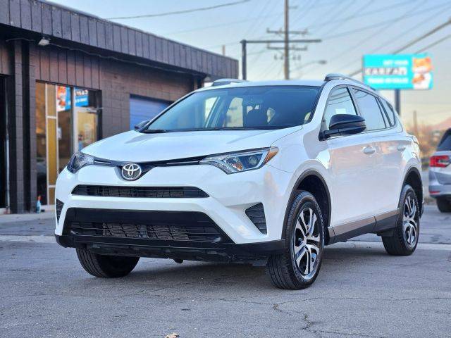 2016 Toyota RAV4 LE AWD photo