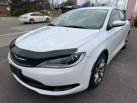 2016 Chrysler 200 S FWD photo