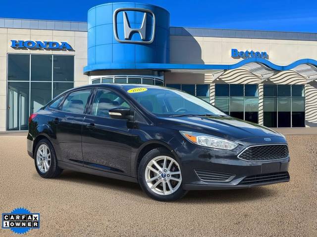 2016 Ford Focus SE FWD photo