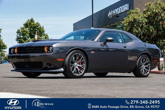 2016 Dodge Challenger SRT 392 RWD photo