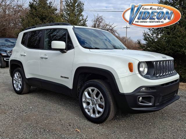 2016 Jeep Renegade Latitude 4WD photo