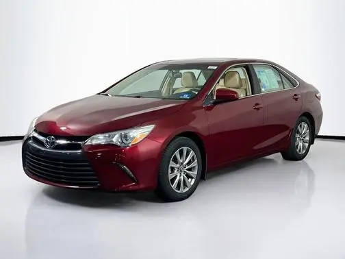 2016 Toyota Camry XLE FWD photo