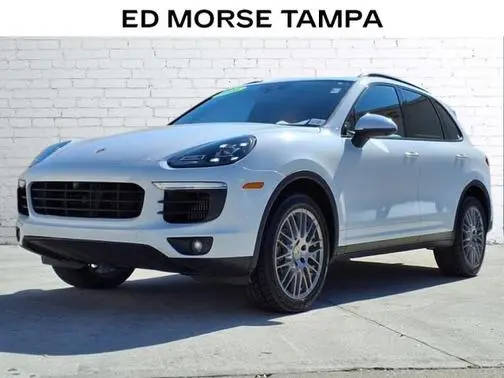 2016 Porsche Cayenne S AWD photo