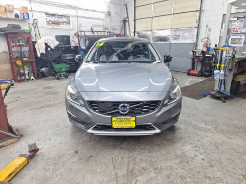 2016 Volvo S60 Cross Country T5 Platinum AWD photo