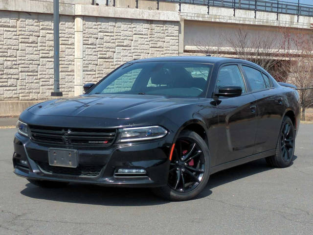 2016 Dodge Charger SXT RWD photo