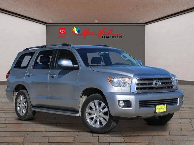 2016 Toyota Sequoia Limited 4WD photo