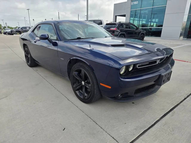 2016 Dodge Challenger R/T RWD photo