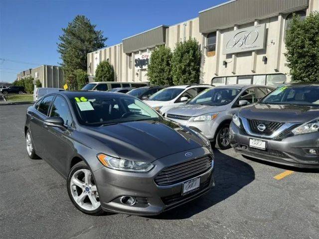 2016 Ford Fusion SE FWD photo