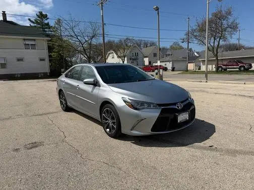 2016 Toyota Camry XSE FWD photo
