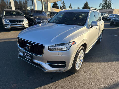 2016 Volvo XC90 T6 Momentum AWD photo