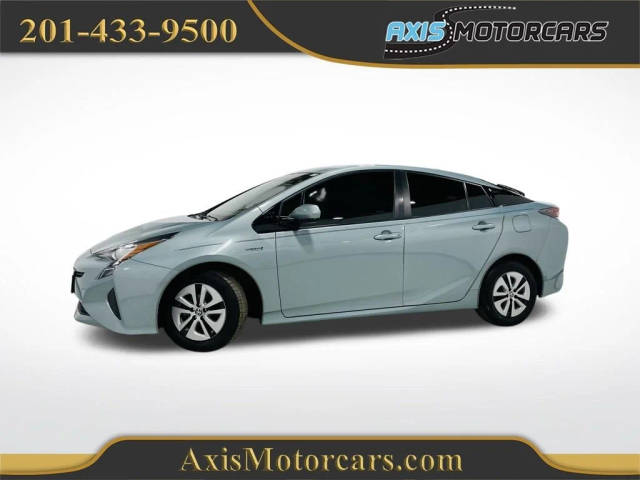 2016 Toyota Prius Three FWD photo