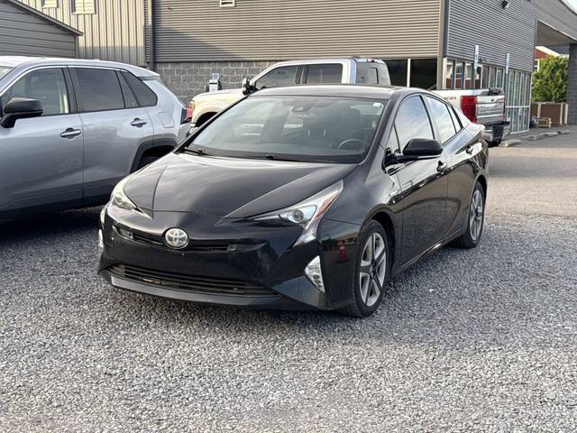 2016 Toyota Prius Four Touring FWD photo