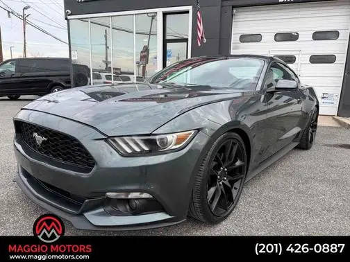 2016 Ford Mustang V6 RWD photo