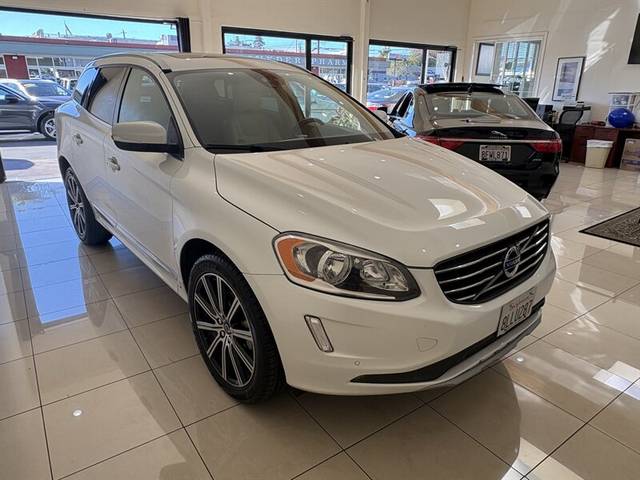 2016 Volvo XC60 T5 Drive-E Premier FWD photo